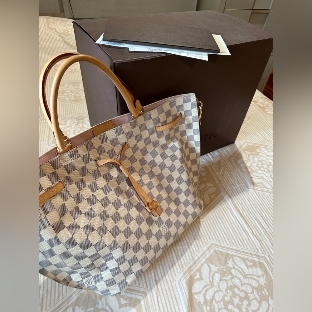 Original Louis Vuitton Girolata Shoulder bag